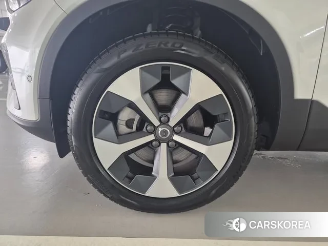 Volvo XC40 id 3211940 из Кореи 15