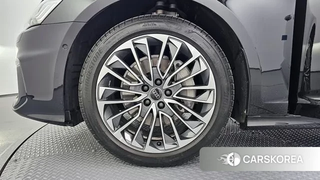 Audi A6 (C8) id 3441958 из Кореи 15