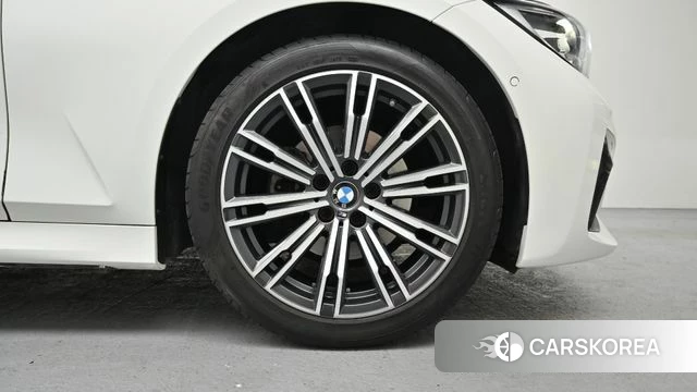 BMW 3 Series (G20) id 4196280 из Кореи 15