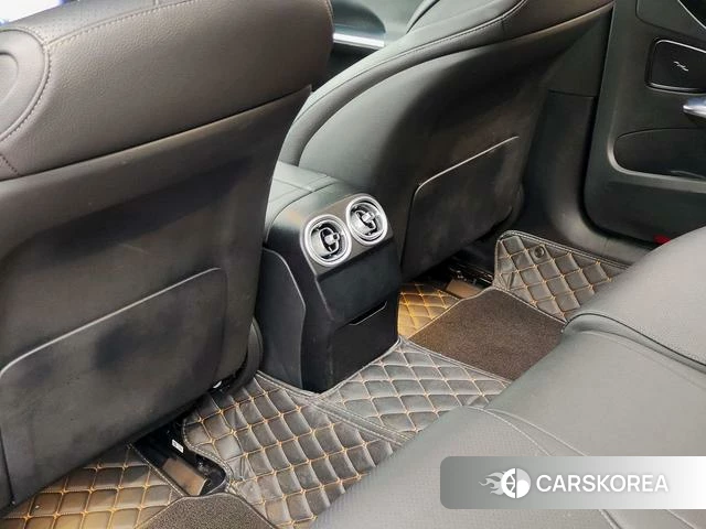 Mercedes-Benz Class C 2022 Красный из Китая, фото 6