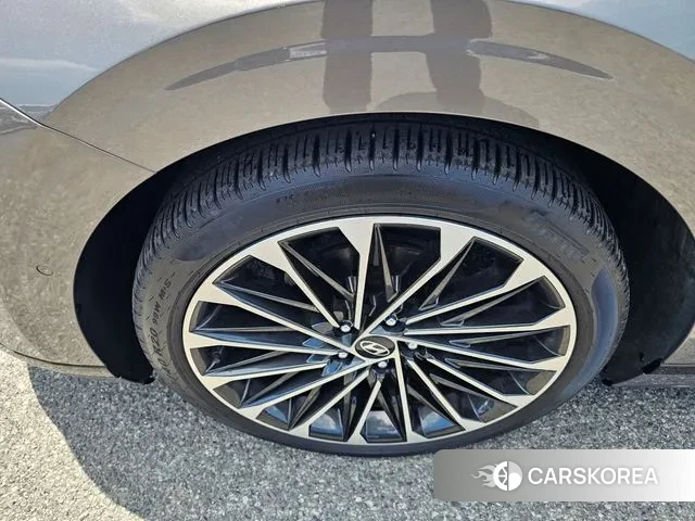 Hyundai Grandeur Hybrid (GN7) id 2900223 из Кореи 15