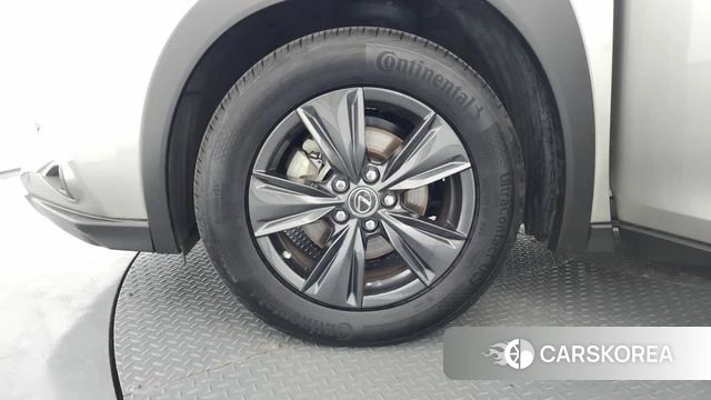 Lexus UX250h id 4632954 из Кореи 25