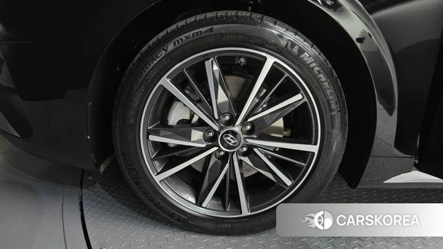 Hyundai The New Grandeur IG id 4344025 из Кореи 28