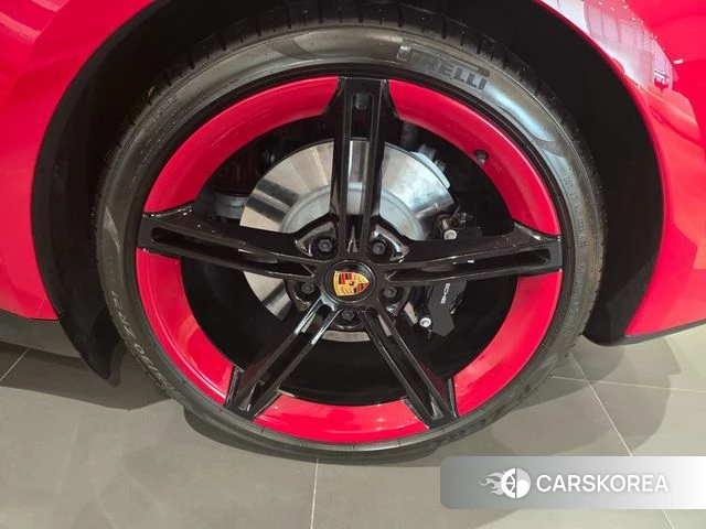 Porsche Taycan id 3964968 из Кореи 14