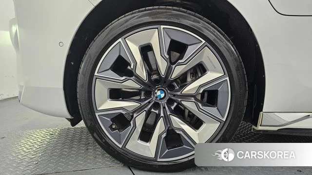 BMW 7 Series (G70) id 4222986 из Кореи 15