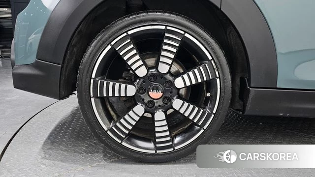 Mini Cooper S id 3922531 из Кореи 15