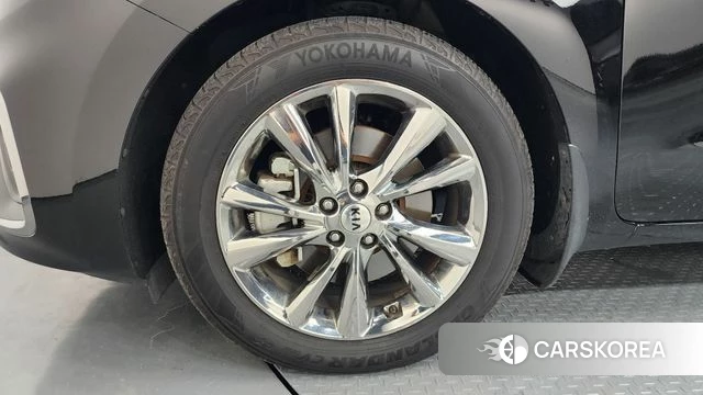 Kia The New Carnival id 4573939 из Кореи 30
