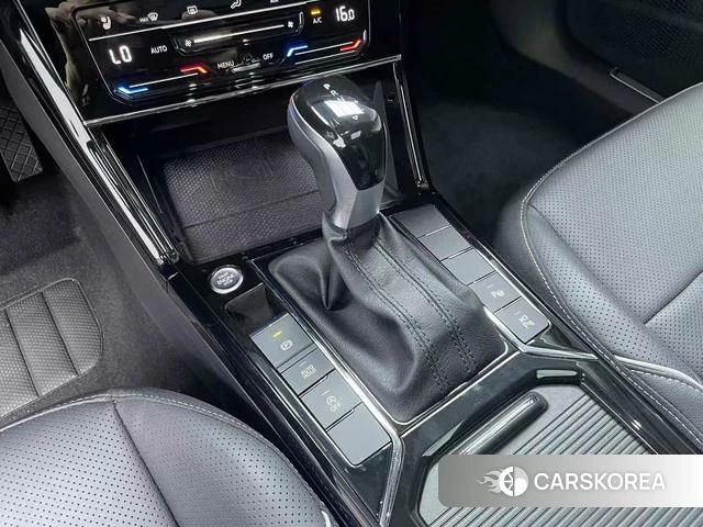 Volkswagen Passat id 4260160 из Китая 17