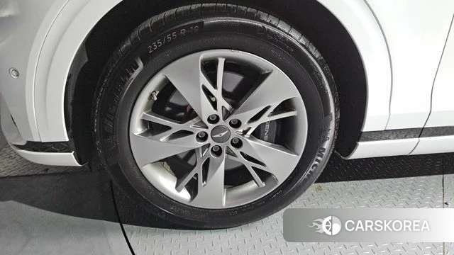 Genesis GV70 id 4501112 из Кореи 26