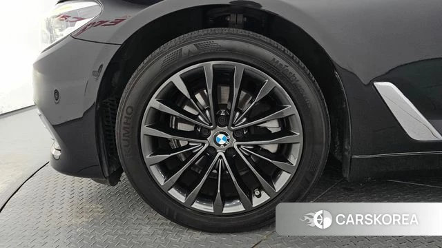 BMW 5 Series (G30) id 4574091 из Кореи 15