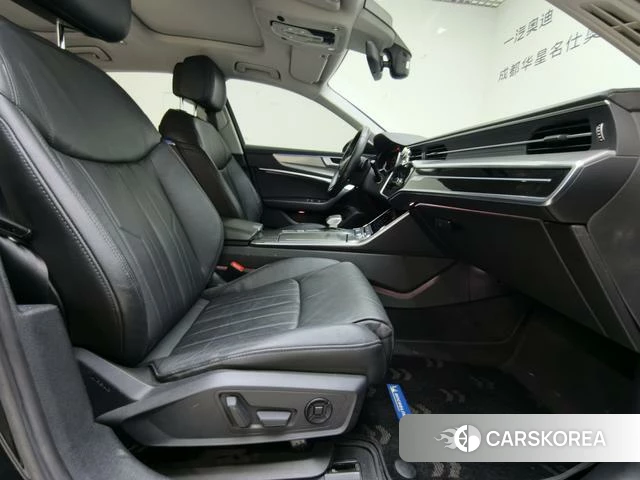 Audi A6L id 4261584 из Китая 16