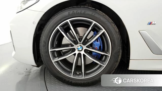 BMW 5 Series (G30) id 4343295 из Кореи 15