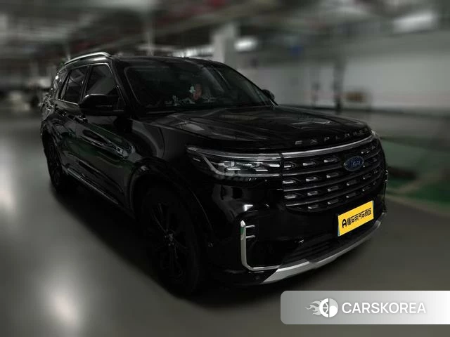 Ford Explorer 2023 Черный из Китая, фото 5