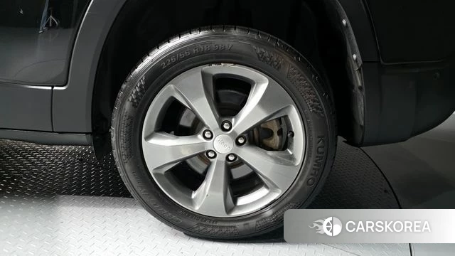 Jeep Cherokee (KL) id 3916150 из Кореи 15