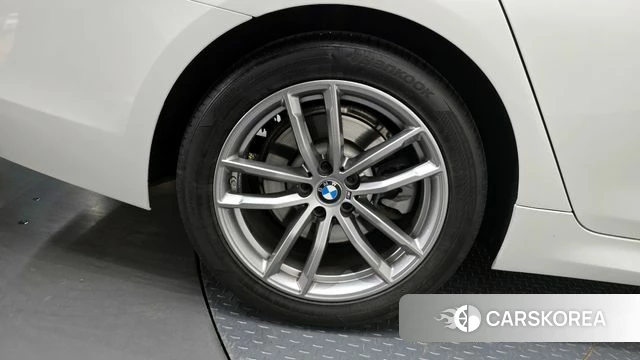 BMW 5 Series (G30) id 4197240 из Кореи 15