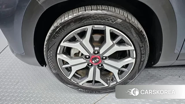 Kia Seltos id 3640348 из Кореи 15