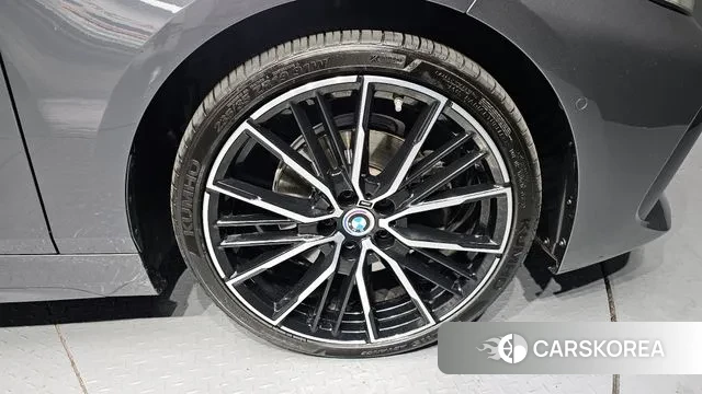 BMW 1 Series (F40) id 3307690 из Кореи 15