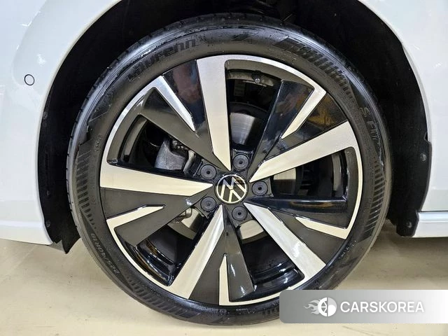 Volkswagen Golf 8th Generation id 4782826 из Кореи 15