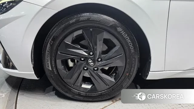 Hyundai Avante (CN7) id 3379934 из Кореи 15