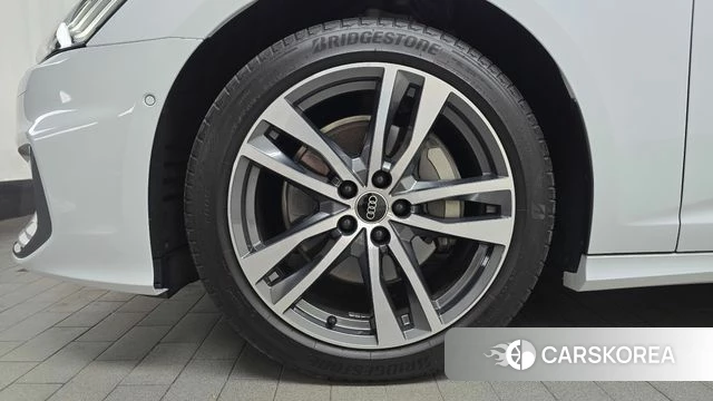 Audi A6 (C8) id 4337409 из Кореи 29