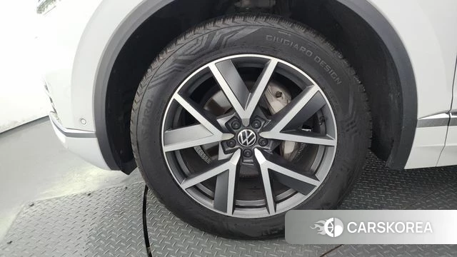 Volkswagen Touareg 3rd generation id 4608385 из Кореи 31
