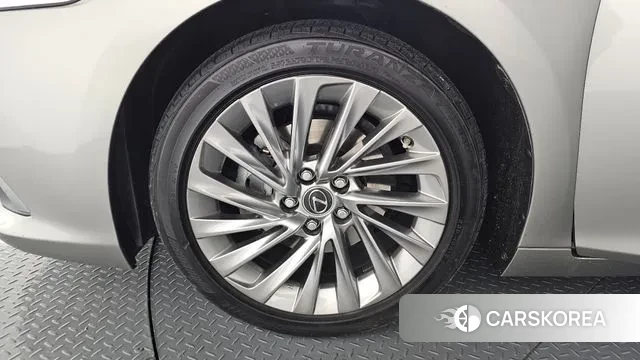 Lexus ES300h 7th generation id 3525704 из Кореи 15