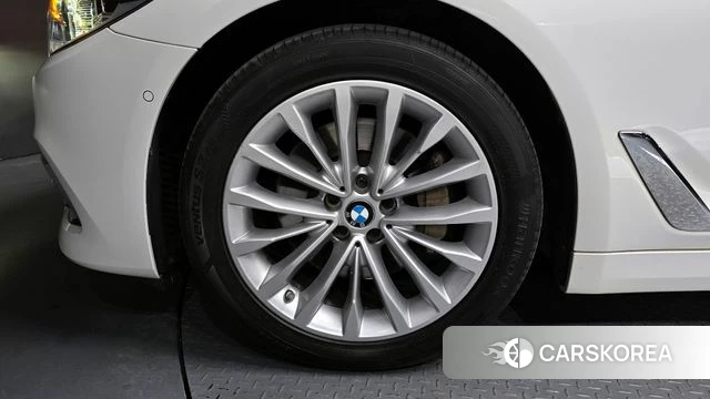 BMW 5 Series (G30) id 3853297 из Кореи 15