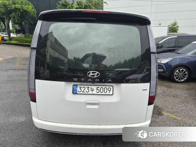 Hyundai Staria 2023 Белый из Кореи, фото 6