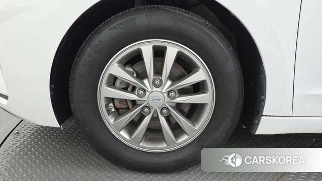 Hyundai The New Avante AD id 4574190 из Кореи 25