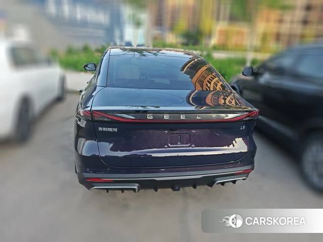 Geely Galaxy Galaxy L6 2023 Фиолетовый из Китая, фото 5