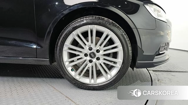 Audi New A3 id 3886308 из Кореи 15