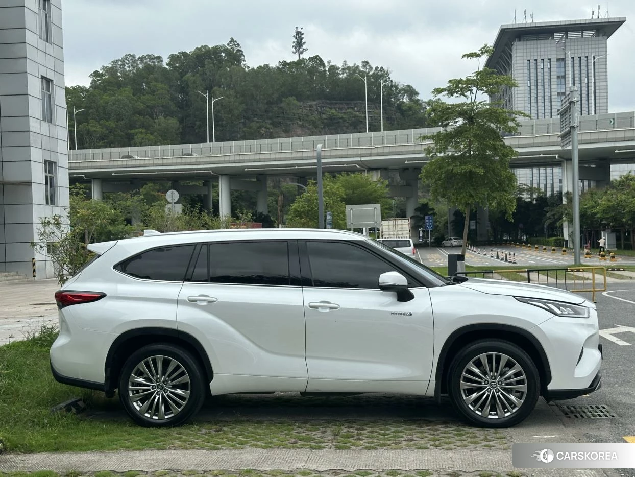 Toyota Highlander id 4454372 из Китая 15