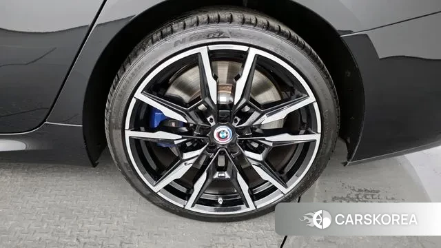 BMW 8 Series (G15) id 3241282 из Кореи 15