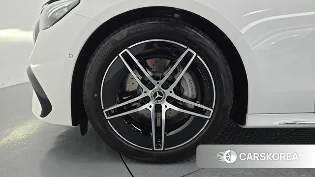 Mercedes-Benz E-Class W214 id 4879344 из Кореи 15