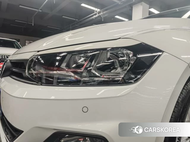 Volkswagen Polo id 4358962 из Китая 13