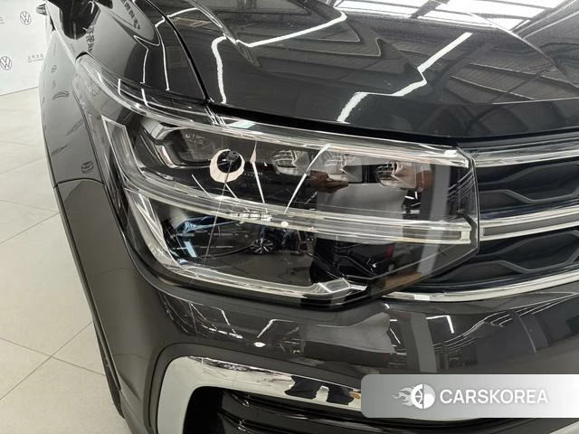 Volkswagen Tuyue id 4263193 из Китая 10