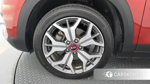 Kia Seltos id 4849609 из Кореи 25