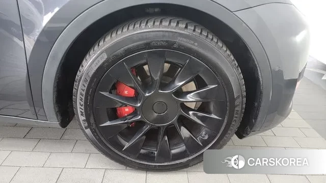 Tesla Model Y id 3355652 из Кореи 15