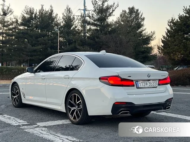 BMW 5 Series (G30) id 3576683 из Кореи 8