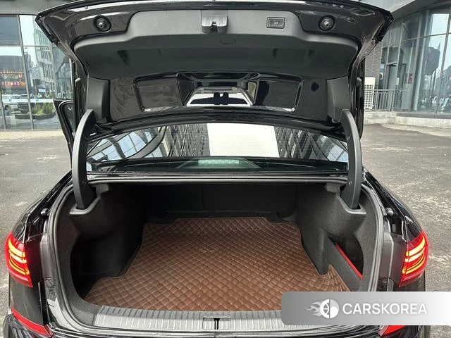 Volkswagen Passat id 4261707 из Китая 12