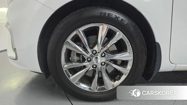 Kia The New Carnival id 4633133 из Кореи 15