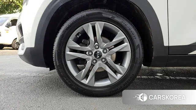 Kia Seltos id 3209139 из Кореи 15