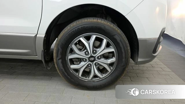 Hyundai The New Grand Starex id 3879747 из Кореи 15