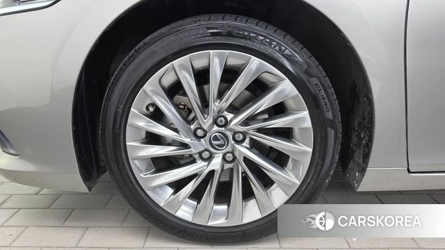 Lexus ES300h 7th generation id 4730458 из Кореи 31