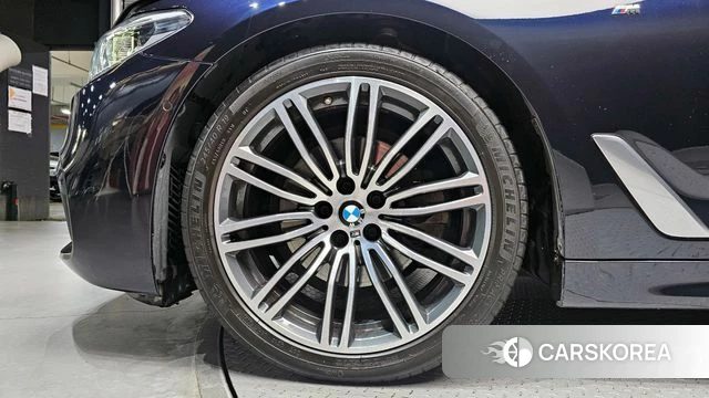 BMW 5 Series (G30) id 4377249 из Кореи 27