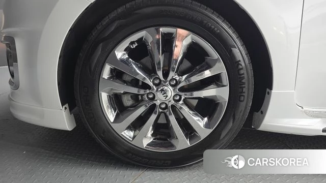 Kia All New Carnival id 4286169 из Кореи 26