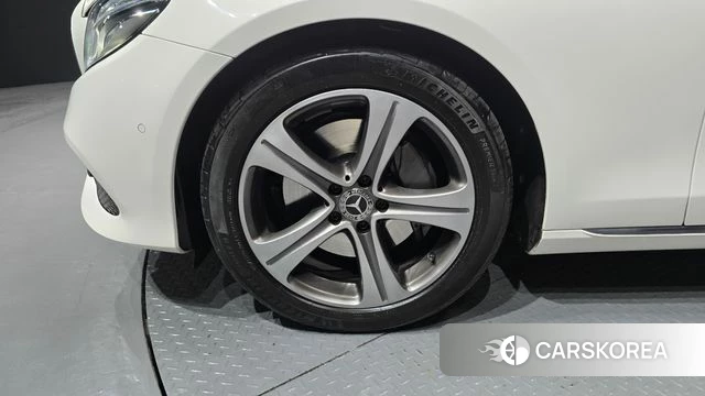 Mercedes-Benz E-Class W213 id 4620628 из Кореи 31