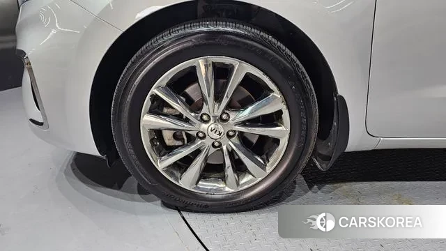 Kia The New Carnival id 3736828 из Кореи 15