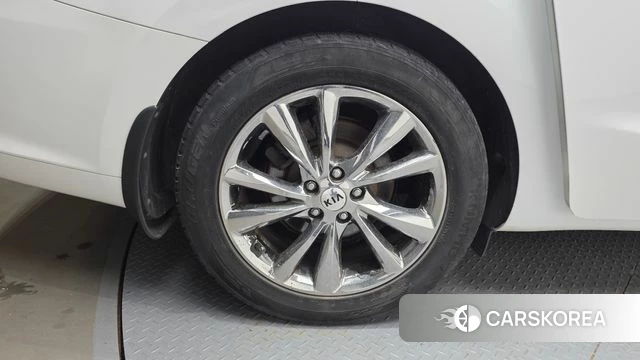 Kia The New Carnival id 4269239 из Кореи 15