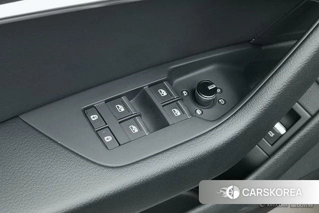 Audi A6L id 4210570 из Китая 19